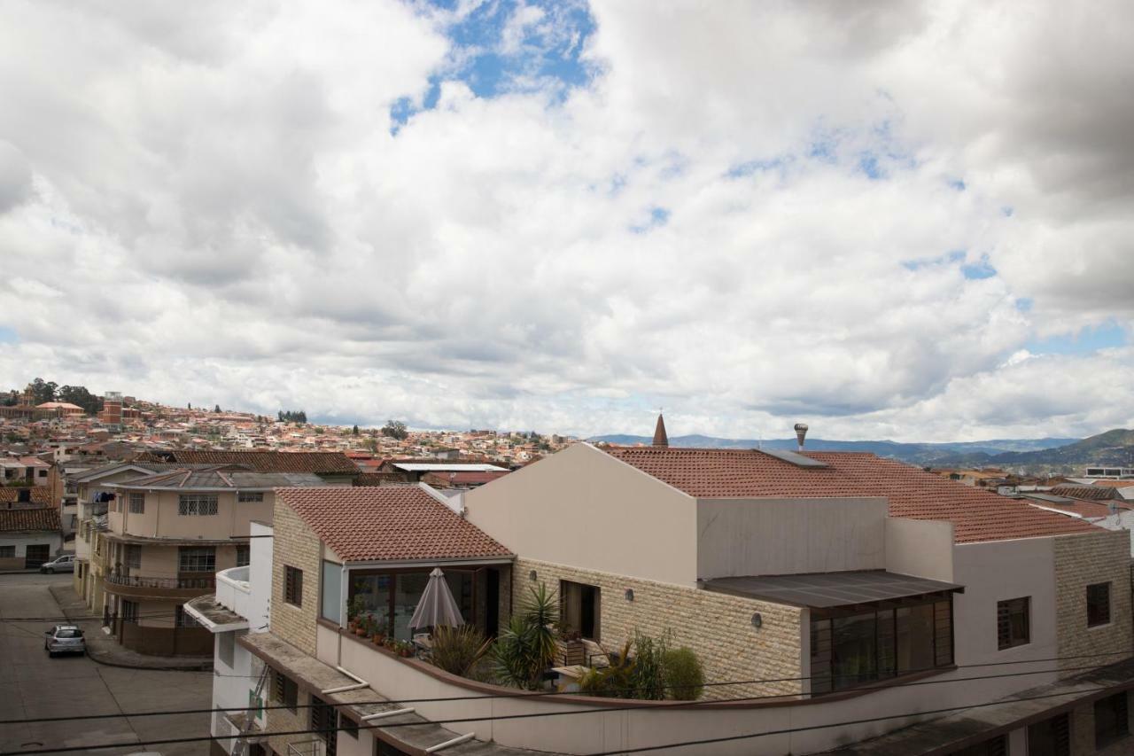 Le Bristol Aparthotel Cuenca Esterno foto